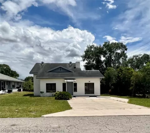 12 E Hibiscus St, Lake Placid, FL 33852