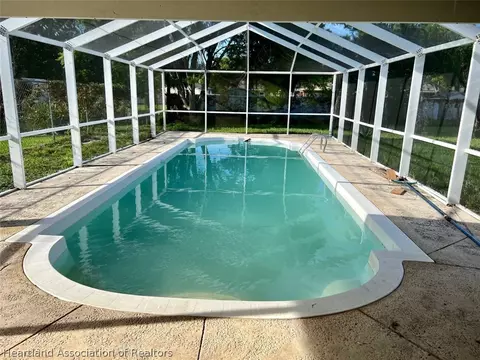 308 Jay Ave, Sebring, FL 33870 photo 3