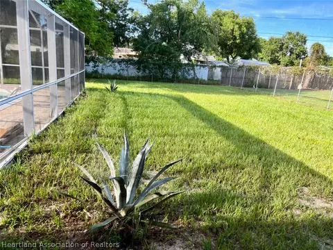 308 Jay Ave, Sebring, FL 33870 photo 4