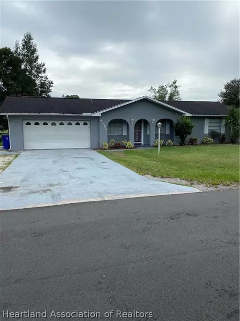 4121 Viscaya St, Sebring, FL 33872