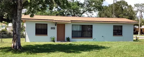 2102 Manatee Dr, Sebring, FL 33870 photo 1