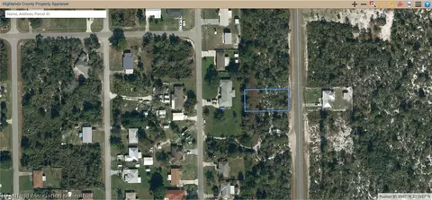 420 Hallmark Ave, Lake Placid, FL 33852