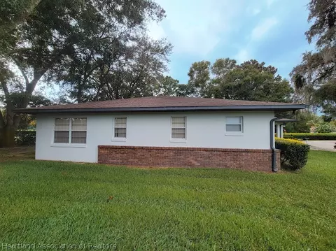 2525 Davis Cir, Sebring, FL 33870 photo 5
