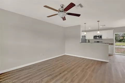 324 Pelican Ave, Sebring, FL 33870 photo 3