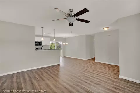 324 Pelican Ave, Sebring, FL 33870 photo 4