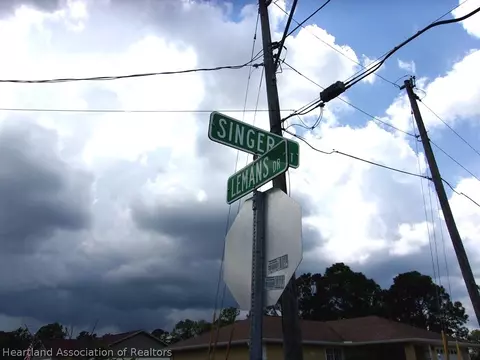 4513 Singer St, Sebring, FL 33872 photo 6