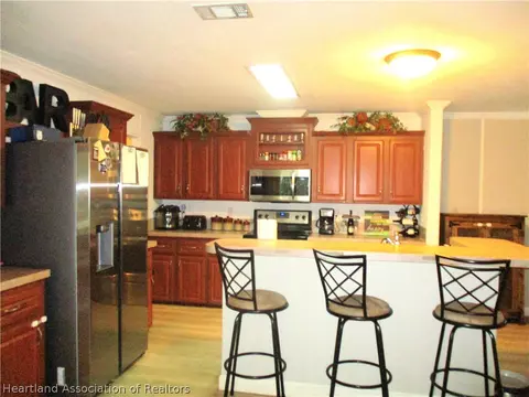 656 River Dr, Sebring, FL 33875 photo 2