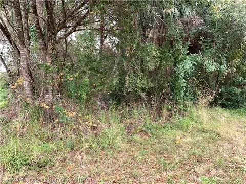 638 Memorial Dr, Sebring, FL 33870 photo 1