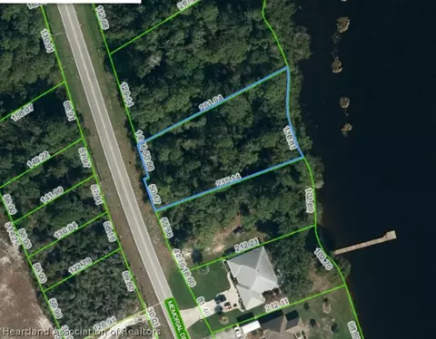 638 Memorial Dr, Sebring, FL 33870 photo 2