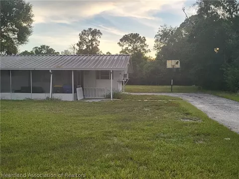 2811 Wallace Dr, Sebring, FL 33872 photo 3