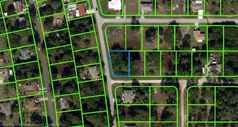 216 Silver Ct, Lake Placid, FL 33852