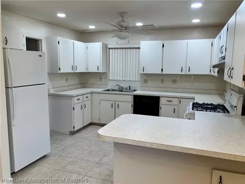 4014 Mandarin Rd, Sebring, FL 33875 photo 2