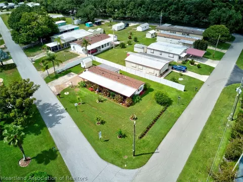 2631 Seattle Ave, Sebring, FL 33870 photo 10