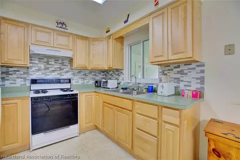 2017 Avalon Rd, Sebring, FL 33870 photo 8