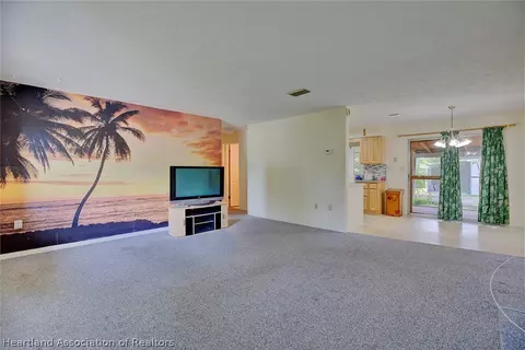 2017 Avalon Rd, Sebring, FL 33870 photo 5
