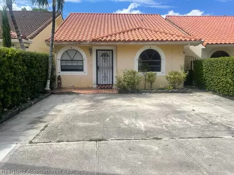 5850 W 20 Th Ln, Hialeah, FL 33016 photo 1