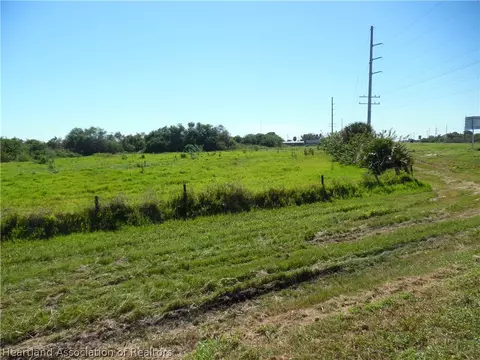 1033 E Yaun Rd, Moore Haven, FL 33471 photo 7
