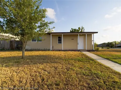 8689 Bumford Ave, North Port, FL 34287