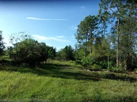 633 N Tarry Ln, Lorida, FL 33857 photo 2