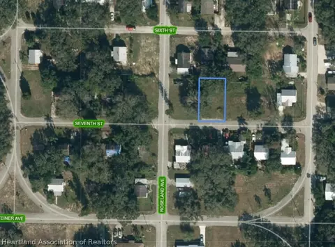 4806 7th St, Sebring, FL 33870 photo 1