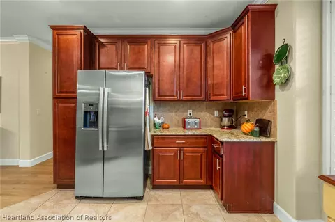 905 Replica Ave, Sebring, FL 33872 photo 8