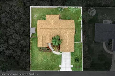 905 Replica Ave, Sebring, FL 33872 photo 2
