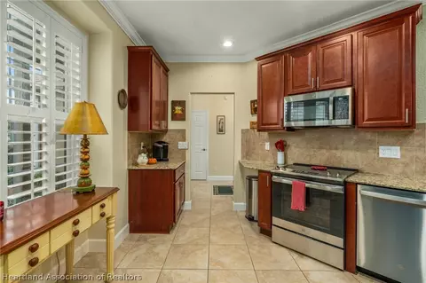 905 Replica Ave, Sebring, FL 33872 photo 10