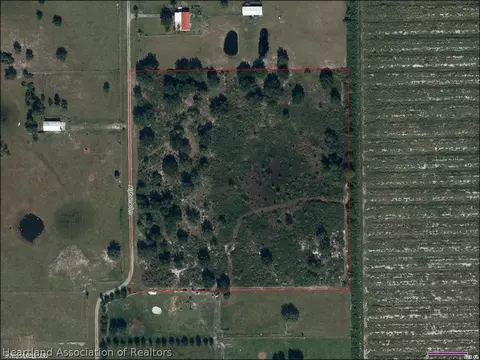 1030 Alphonso Ln, Venus, FL 33960 photo 3