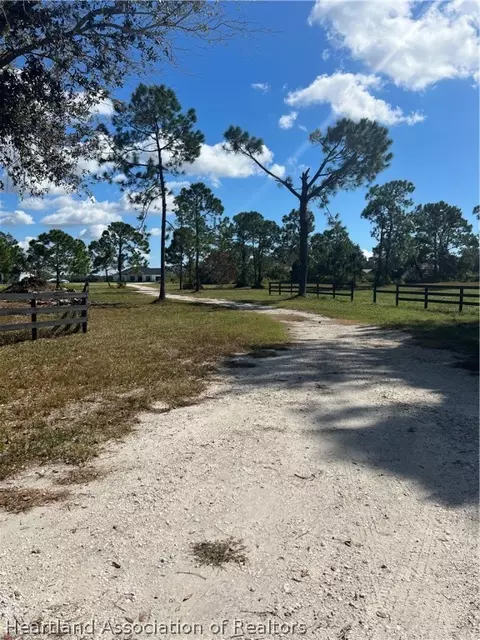 7053 Lake Regency Ln, Sebring, FL 33875 photo 2