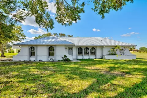7933 Pine Glen Rd, Sebring, FL 33876 photo 1