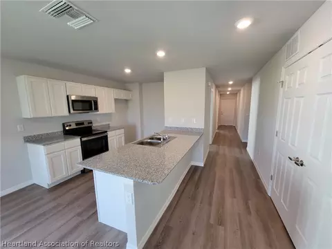 1629 Marble St, Sebring, FL 33870 photo 6