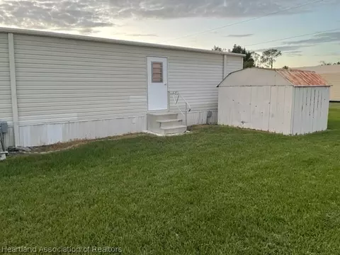 1810 E Robin Ave, Sebring, FL 33870 photo 16