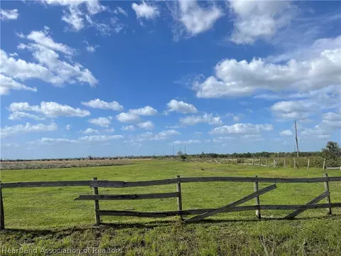 107 Dalmatian Ave, Sebring, FL 33870 photo 4
