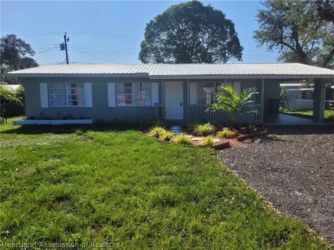 810 SE 12th St SE, Okeechobee, FL 34974 photo 1