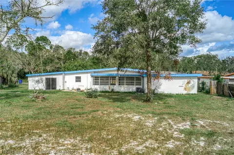 1805 E Recreation Dr, Sebring, FL 33875 photo 4