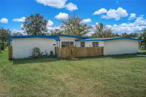 1805 E Recreation Dr, Sebring, FL 33875 photo 2