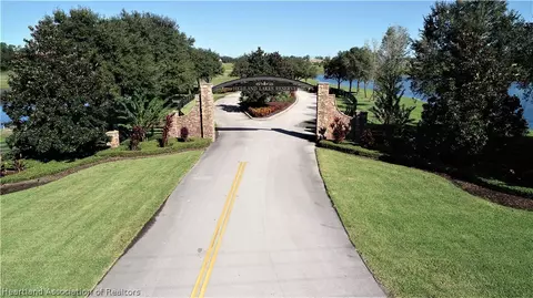 2005 Overlook Bay Dr, Sebring, FL 33875 photo 7