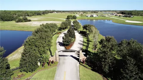 2005 Overlook Bay Dr, Sebring, FL 33875 photo 8