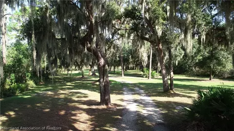 2005 Overlook Bay Dr, Sebring, FL 33875 photo 17
