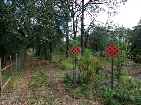 155 Persimmon Trl, Sebring, FL 33852 photo 11