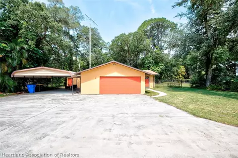 2307 Oak Beach Blvd, Sebring, FL 33875 photo 2