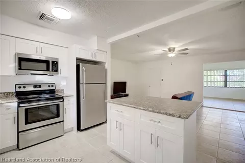 2307 Oak Beach Blvd, Sebring, FL 33875 photo 8