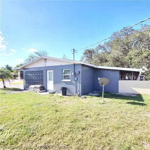 1204 Sunset Ave, Sebring, FL 33870 photo 2