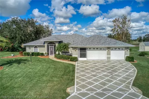 404 Maple Ln, Sebring, FL 33876 photo 1
