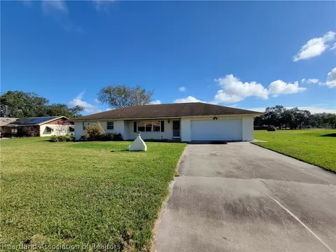 425 Cherry Tree Dr, Sebring, FL 33876 photo 18