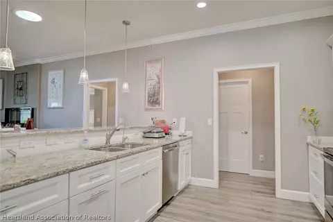 4535 Vantage Cir, Sebring, FL 33872 photo 13