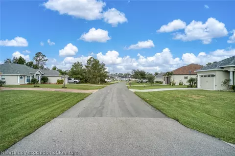 4982 Myrtle Beach Dr, Sebring, FL 33872 photo 2