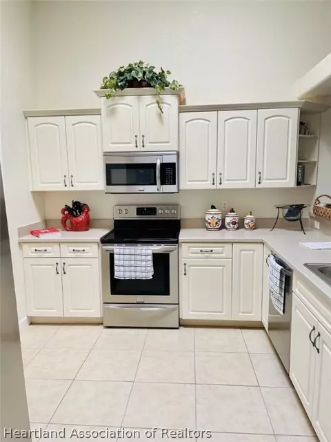 1981 Pine Key Blvd, Sebring, FL 33870 photo 9