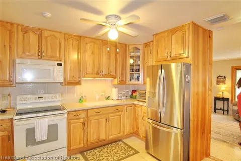 3031 SE 29th Ln, Okeechobee, FL 34974 photo 3