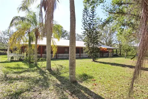 6438 NW 24th St, Okeechobee, FL 34972 photo 2